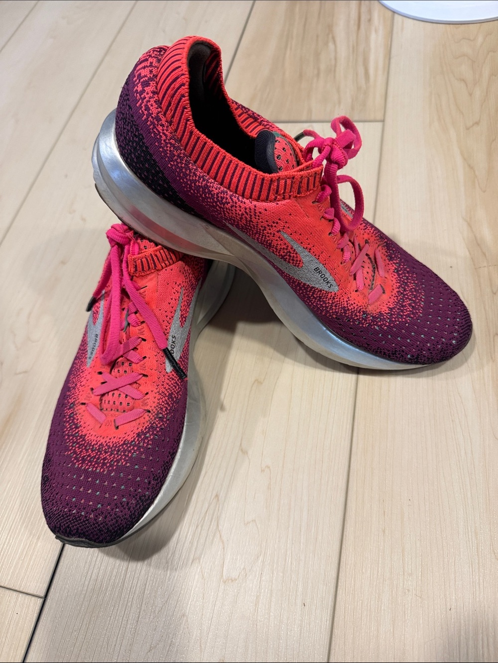 Brooks Women's Levitate 2 Running Shoes